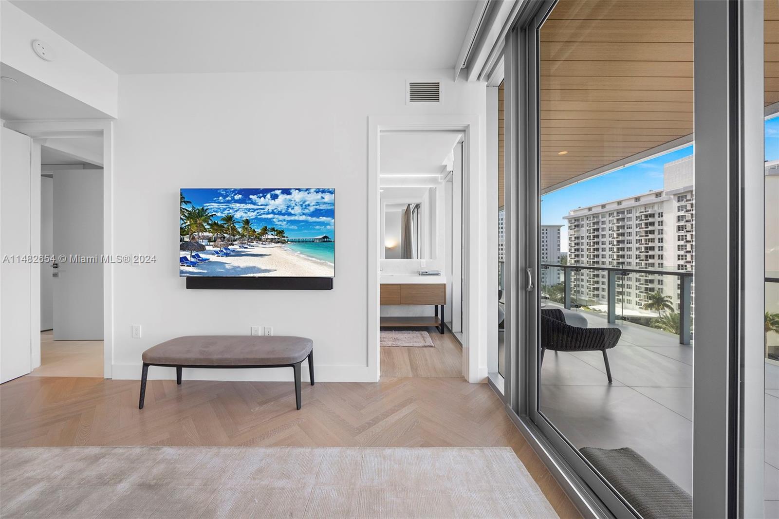 5775 Collins Ave, Miami Beach, FL, 33140 United States, 4 Bedrooms Bedrooms, ,5 BathroomsBathrooms,Residential,For Sale,Collins Ave,A11482654