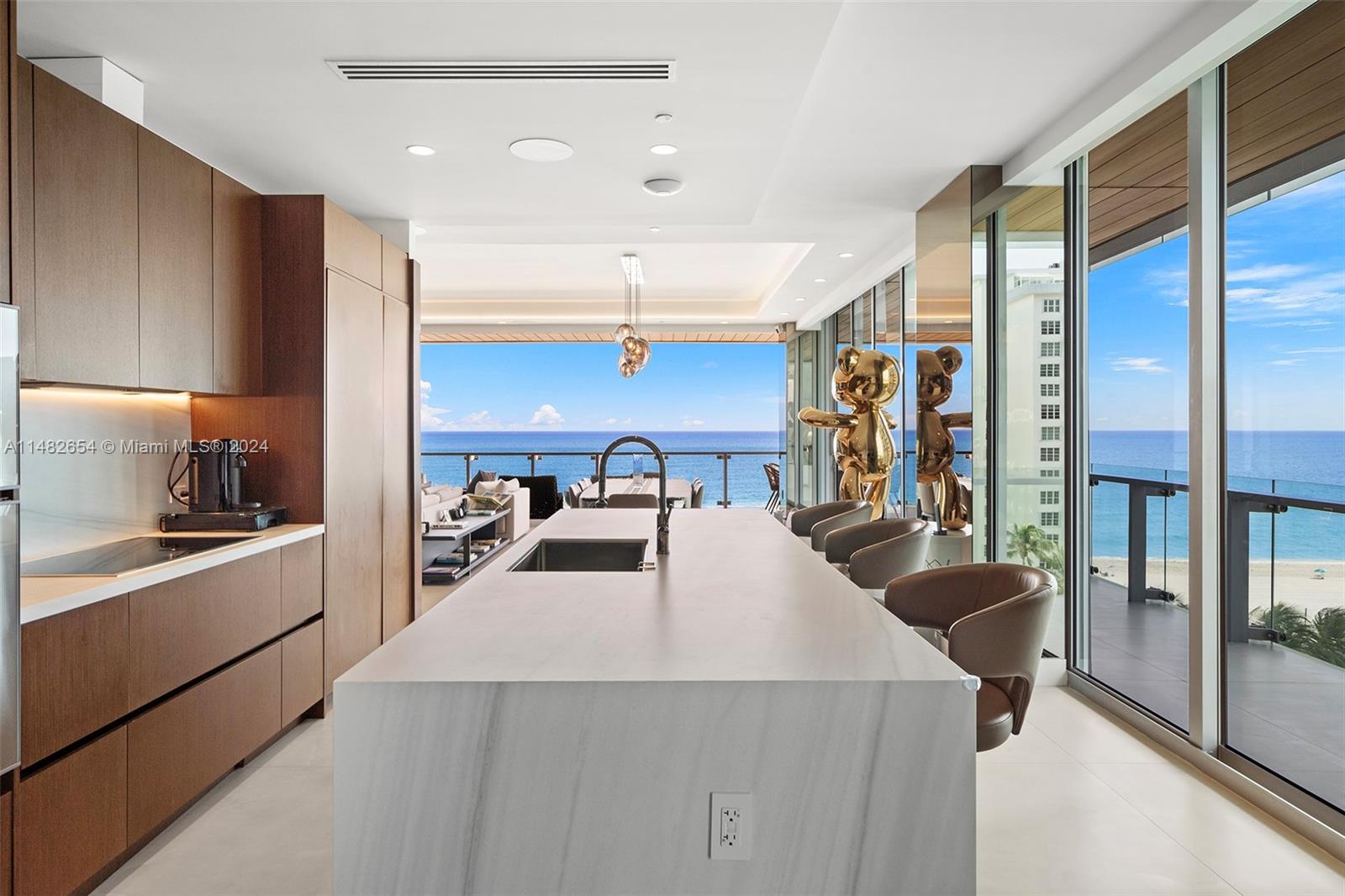 5775 Collins Ave, Miami Beach, FL, 33140 United States, 4 Bedrooms Bedrooms, ,5 BathroomsBathrooms,Residential,For Sale,Collins Ave,A11482654