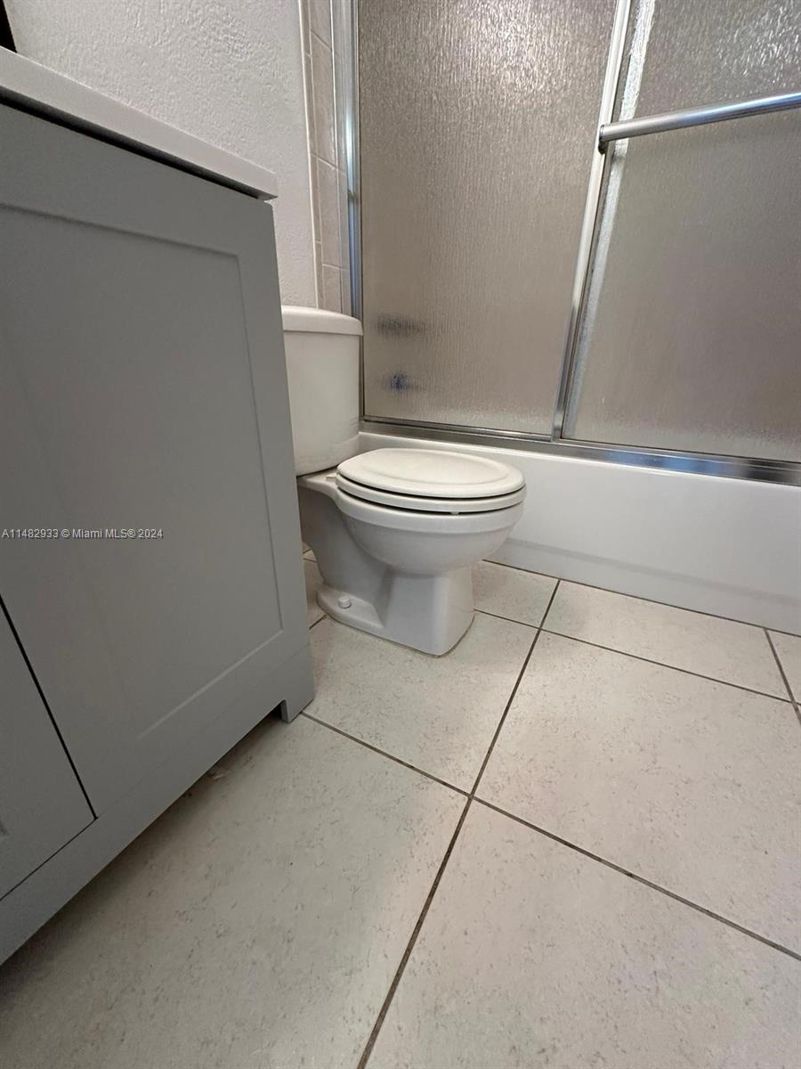 17530 NW 68th Ave C3010, Hialeah, Florida 33015, 1 Bedroom Bedrooms, ,1 BathroomBathrooms,Residentiallease,For Rent,17530 NW 68th Ave C3010,A11482933