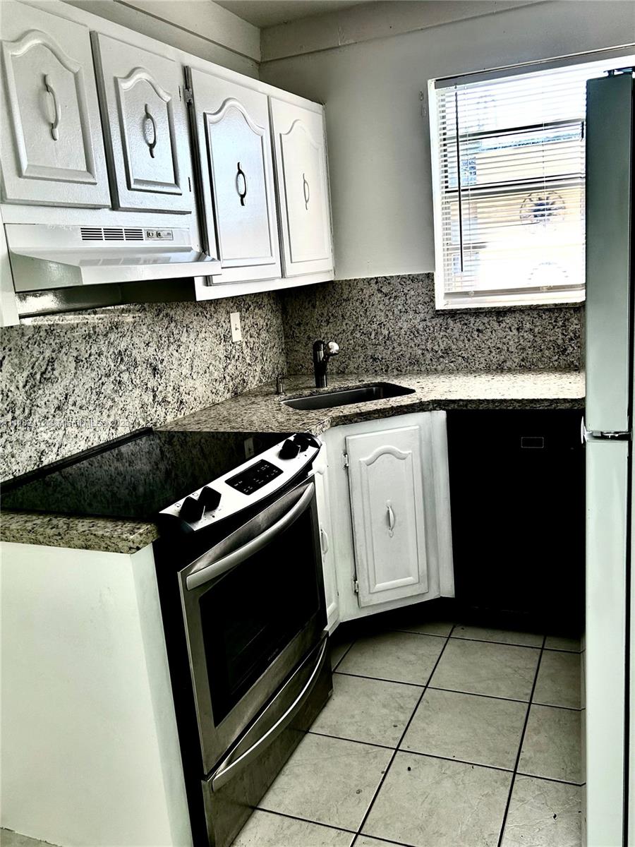 1975 NE 135th St 3F, North Miami, Florida 33181, 1 Bedroom Bedrooms, ,1 BathroomBathrooms,Residential,For Sale,1975 NE 135th St 3F,A11482471