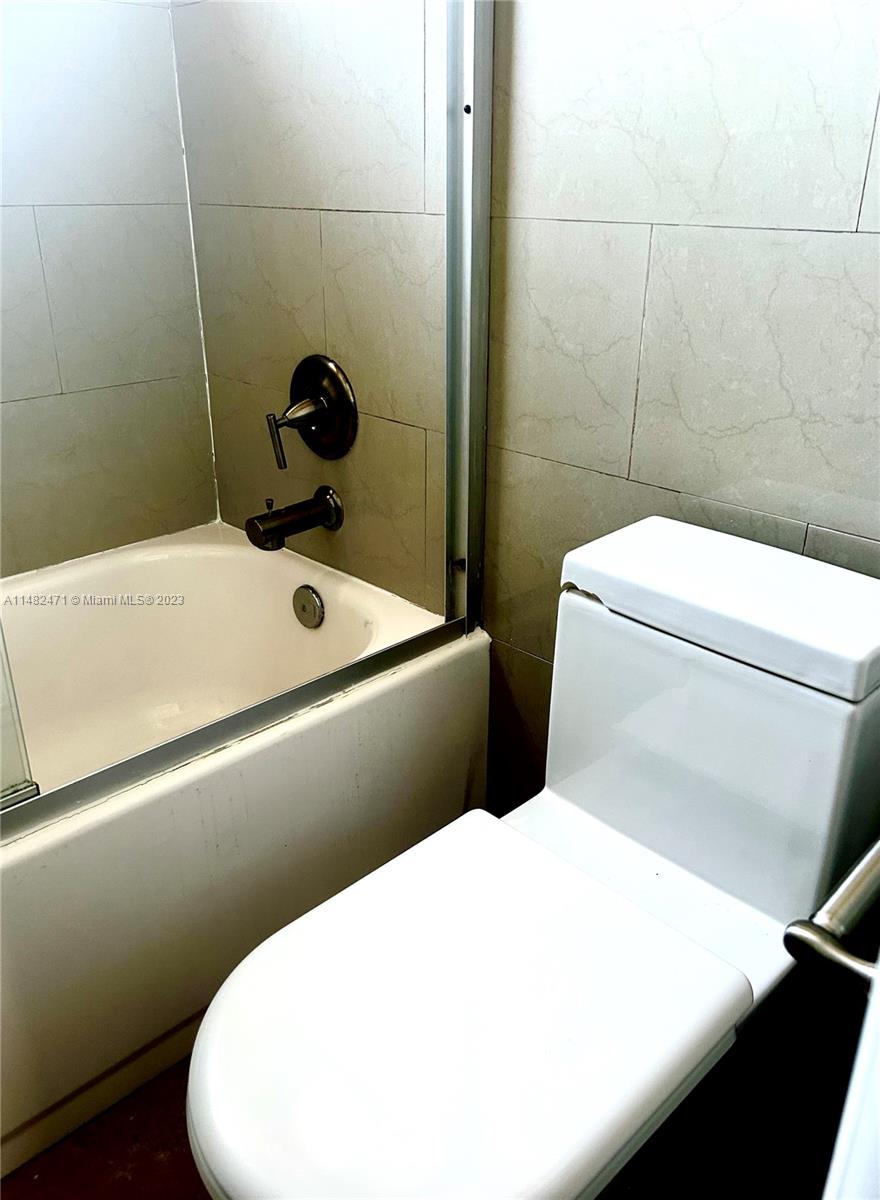 Modern Toilet