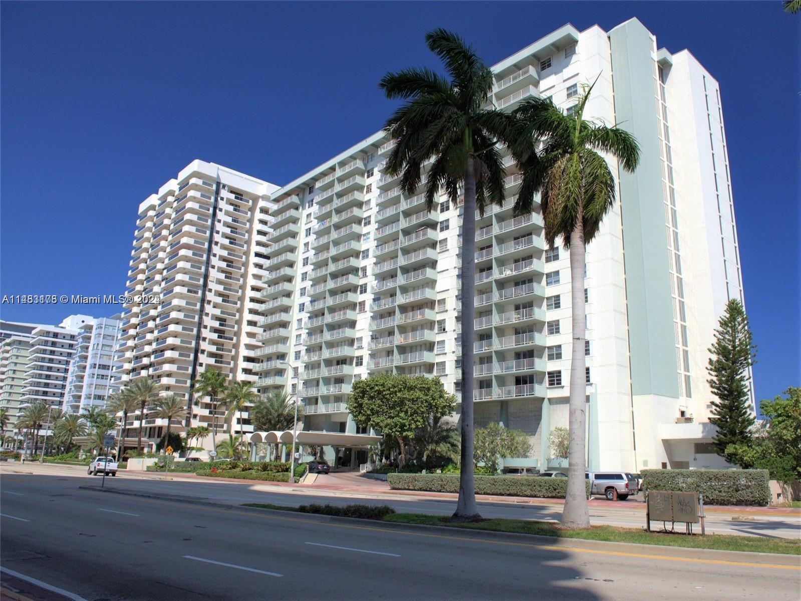 5701 Collins Ave 805, Miami Beach, Florida 33140, 1 Bedroom Bedrooms, ,2 BathroomsBathrooms,Residentiallease,For Rent,5701 Collins Ave 805,A11483178