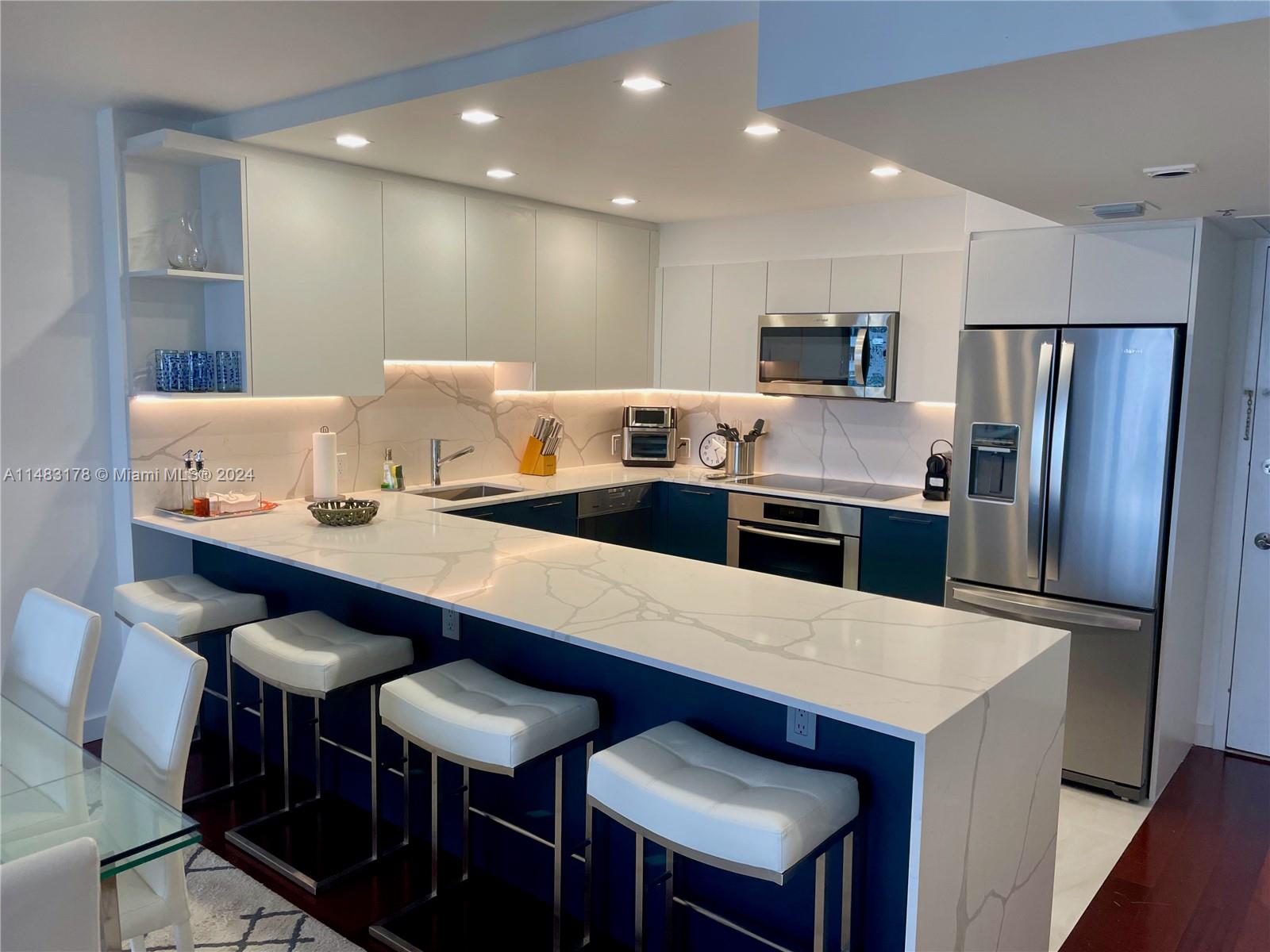 5701 Collins Ave 805, Miami Beach, Florida 33140, 1 Bedroom Bedrooms, ,2 BathroomsBathrooms,Residentiallease,For Rent,5701 Collins Ave 805,A11483178