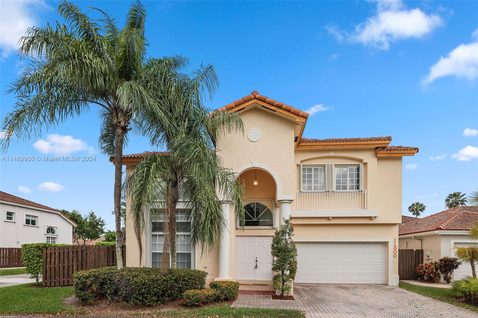 11300 NW 58th Ter, Doral, FL 33178, 5 Bedrooms Bedrooms, ,3 BathroomsBathrooms,Residential,For Sale,58th Ter,A11480960