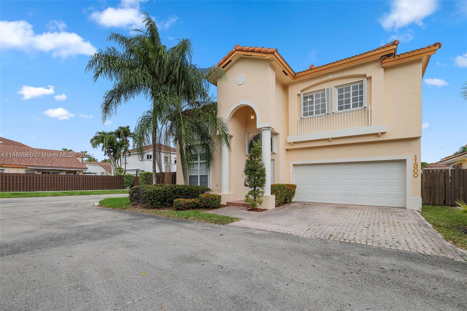 11300 NW 58th Ter, Doral, FL 33178, 5 Bedrooms Bedrooms, ,3 BathroomsBathrooms,Residential,For Sale,58th Ter,A11480960