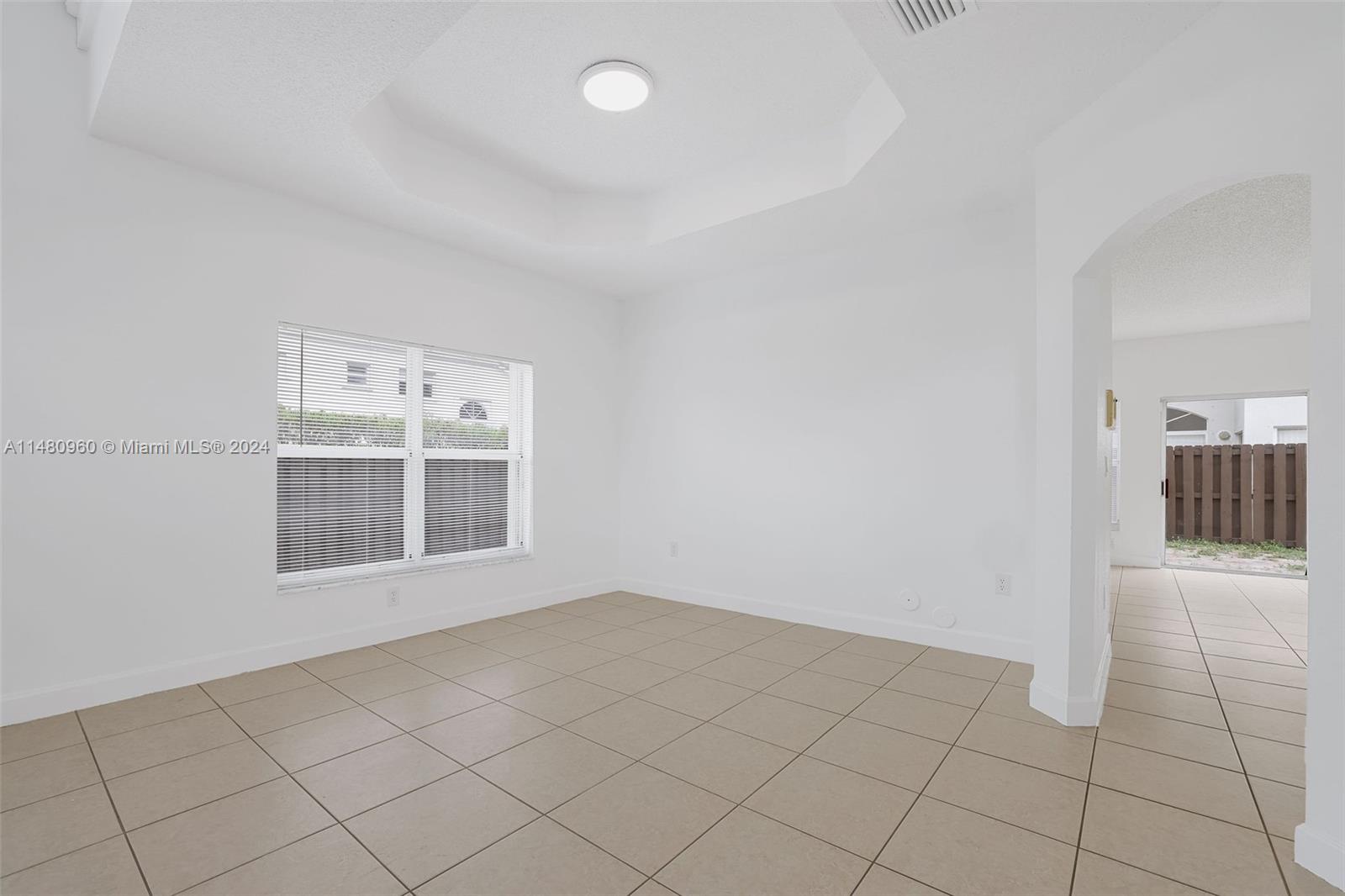 11300 NW 58th Ter, Doral, FL 33178, 5 Bedrooms Bedrooms, ,3 BathroomsBathrooms,Residential,For Sale,58th Ter,A11480960