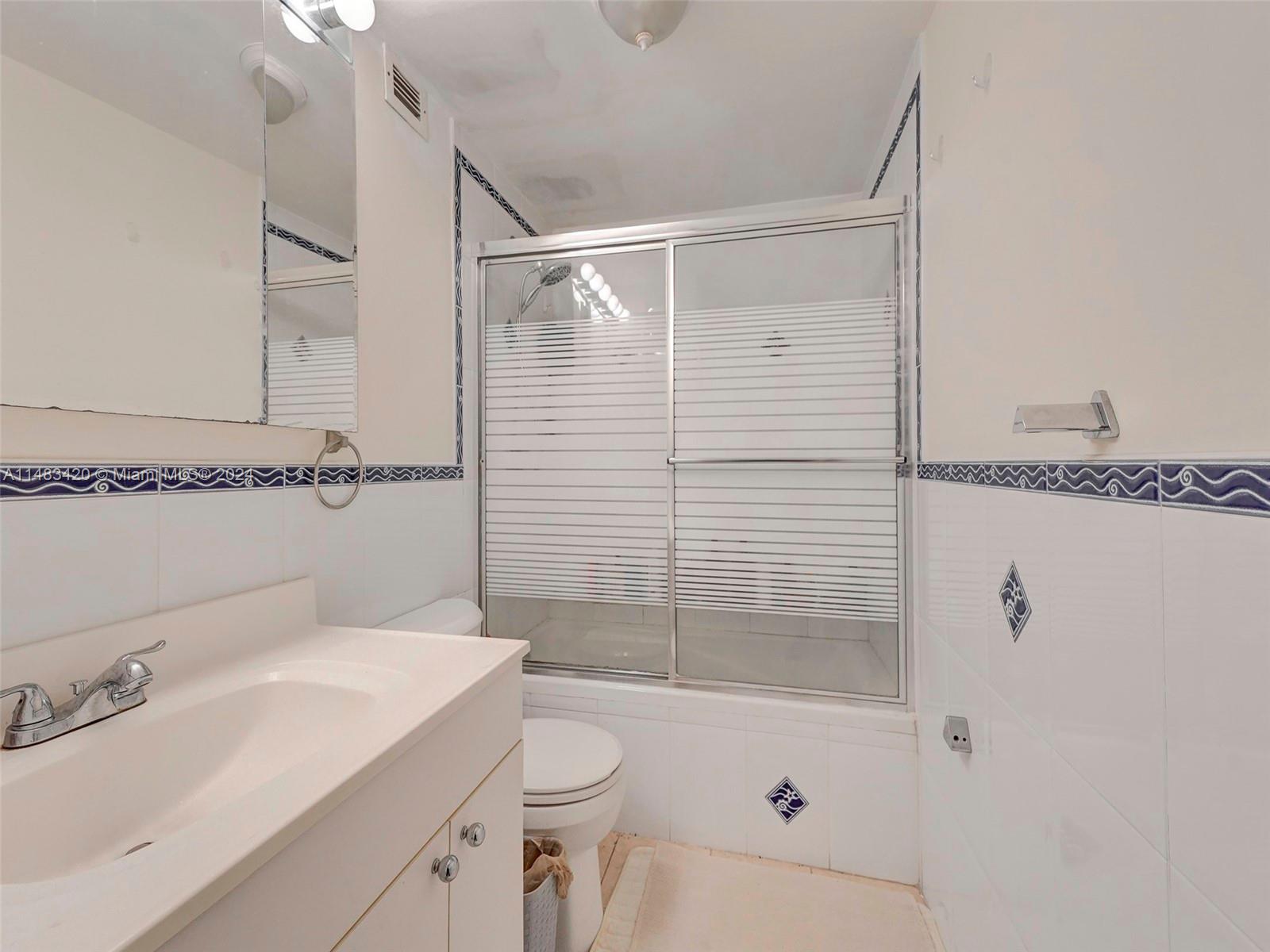 400 Kings Point Dr, Sunny Isles Beach, FL, 33160 United States, 2 Bedrooms Bedrooms, ,2 BathroomsBathrooms,Residential,For Sale,Kings Point Dr,A11483420