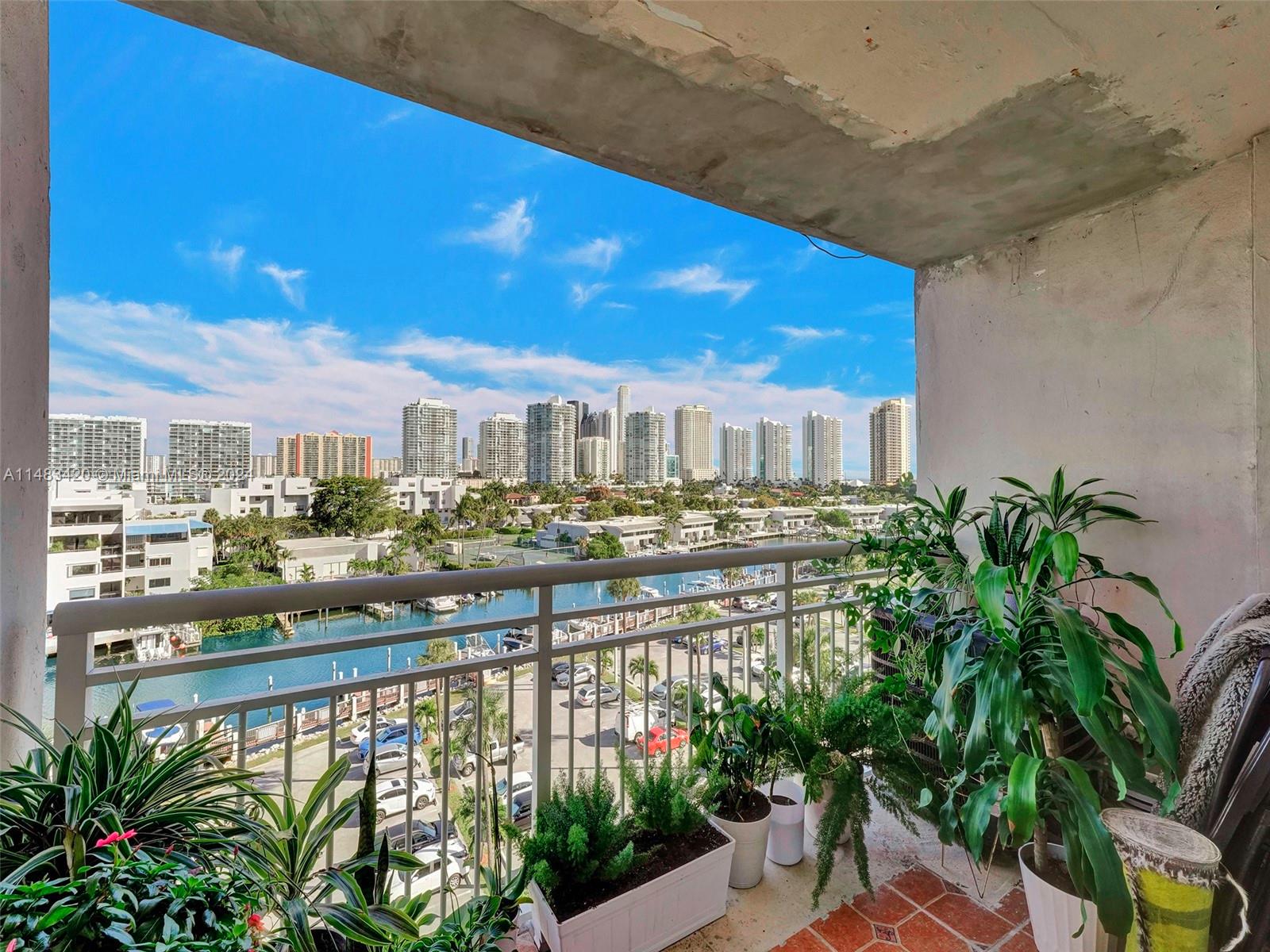 400 Kings Point Dr, Sunny Isles Beach, FL, 33160 United States, 2 Bedrooms Bedrooms, ,2 BathroomsBathrooms,Residential,For Sale,Kings Point Dr,A11483420