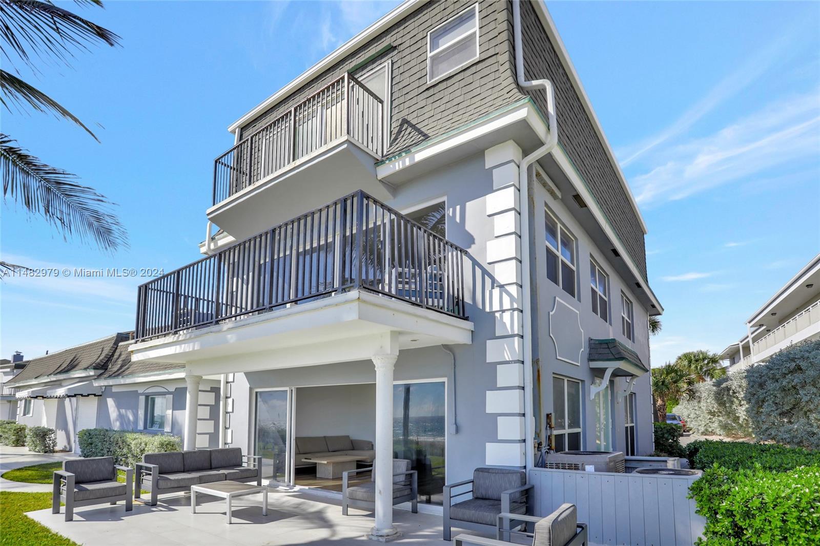 1194 Hillsboro Mile #1, Hillsboro Beach, FL, 33062 United States, 4 Bedrooms Bedrooms, ,3 BathroomsBathrooms,Residential,For Sale,Hillsboro Mile #1,A11482979