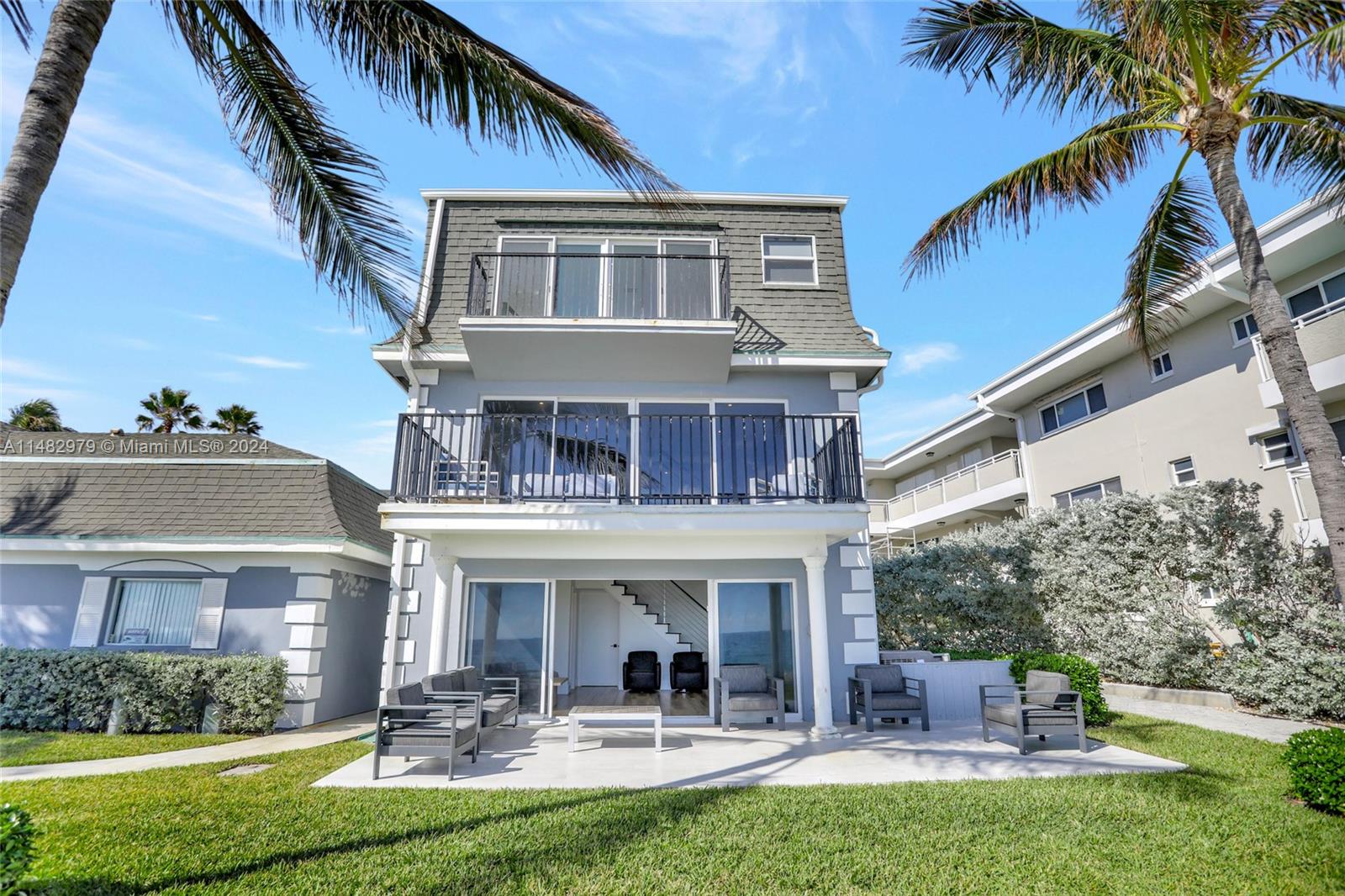 1194 Hillsboro Mile #1, Hillsboro Beach, FL, 33062 United States, 4 Bedrooms Bedrooms, ,3 BathroomsBathrooms,Residential,For Sale,Hillsboro Mile #1,A11482979