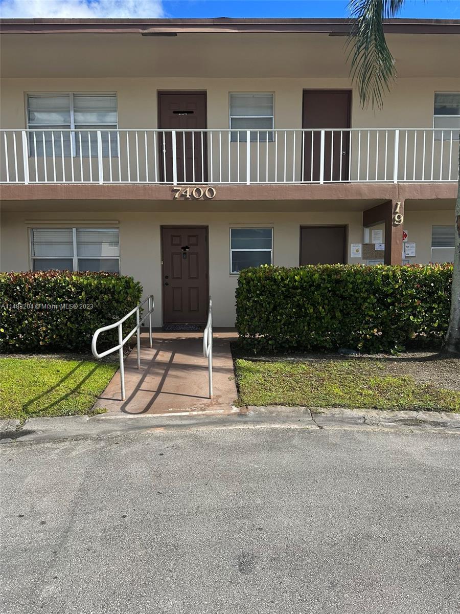 7400 NW 4th Pl 106, Margate, Florida 33063, 2 Bedrooms Bedrooms, ,2 BathroomsBathrooms,Residential,For Sale,7400 NW 4th Pl 106,A11483204