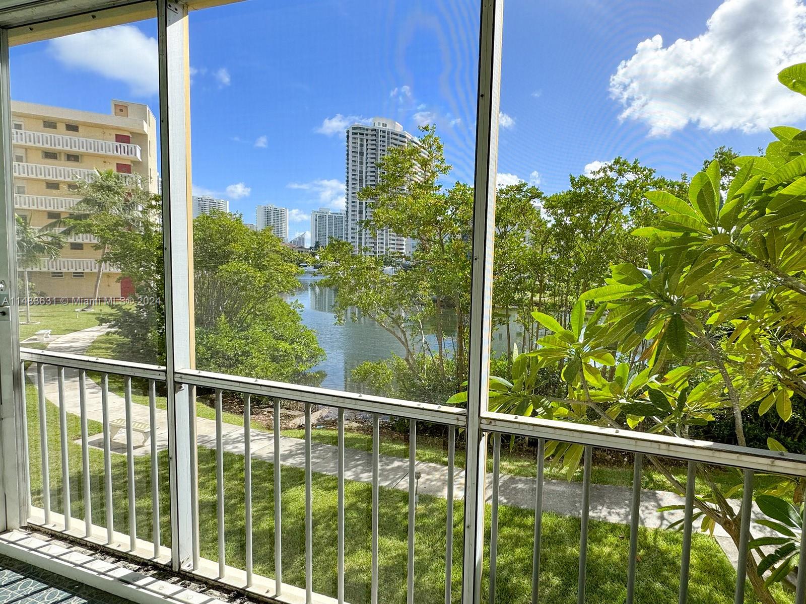 2930 Point East Dr, Aventura, FL, 33160 United States, 1 Bedroom Bedrooms, ,1 BathroomBathrooms,Residential,For Sale,Point East Dr,A11483631