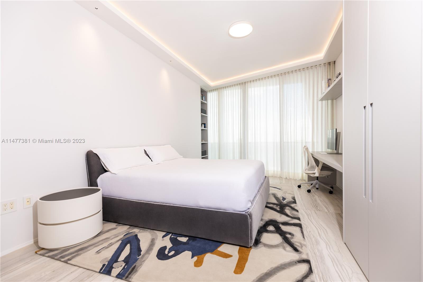 Suite 2