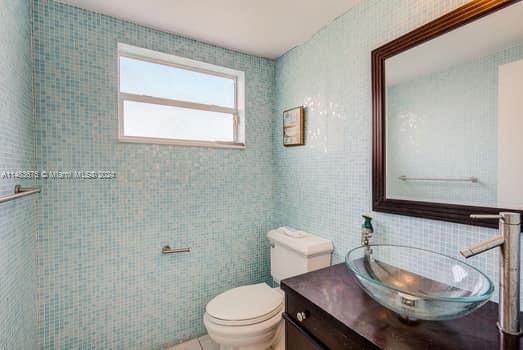 605 Golden Beach Dr, Golden Beach, FL, 33160 United States, 4 Bedrooms Bedrooms, ,4 BathroomsBathrooms,Residential,For Sale,Golden Beach Dr,A11483675