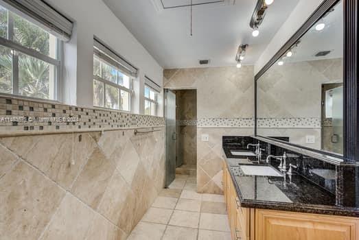 605 Golden Beach Dr, Golden Beach, FL, 33160 United States, 4 Bedrooms Bedrooms, ,4 BathroomsBathrooms,Residential,For Sale,Golden Beach Dr,A11483675