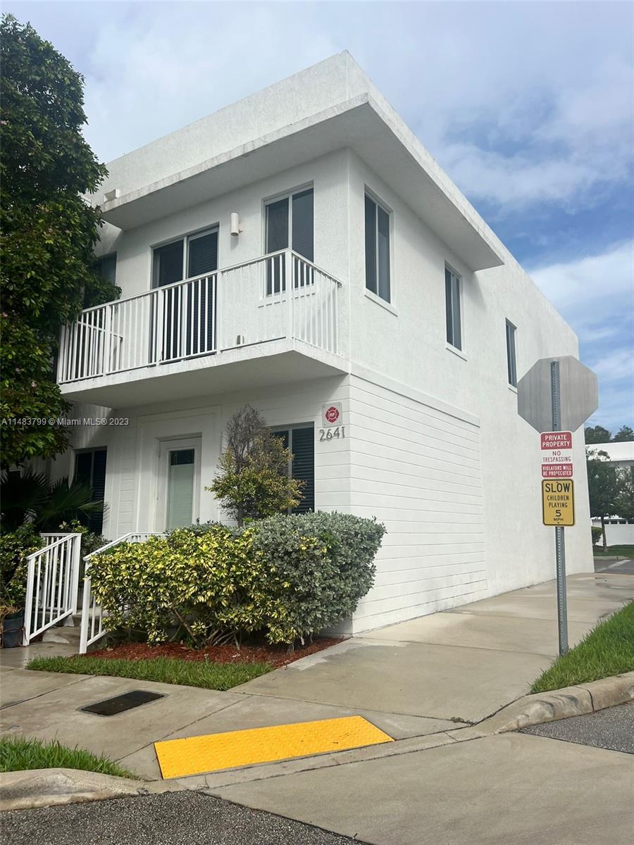 2641 NE 212th Ter 211, Miami, Florida 33180, 3 Bedrooms Bedrooms, ,2 BathroomsBathrooms,Residentiallease,For Rent,2641 NE 212th Ter 211,A11483799