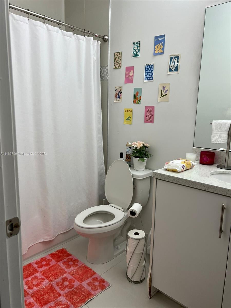 2nd Bathroom