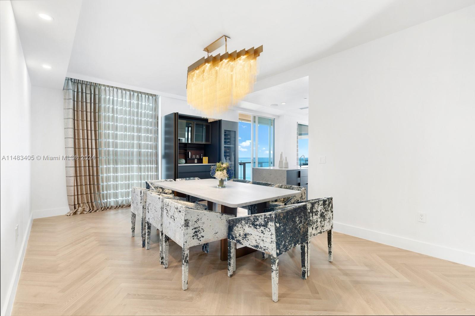 5775 Collins Ave, Miami Beach, FL, 33140 United States, 4 Bedrooms Bedrooms, ,5 BathroomsBathrooms,Residential,For Sale,Collins Ave,A11483405