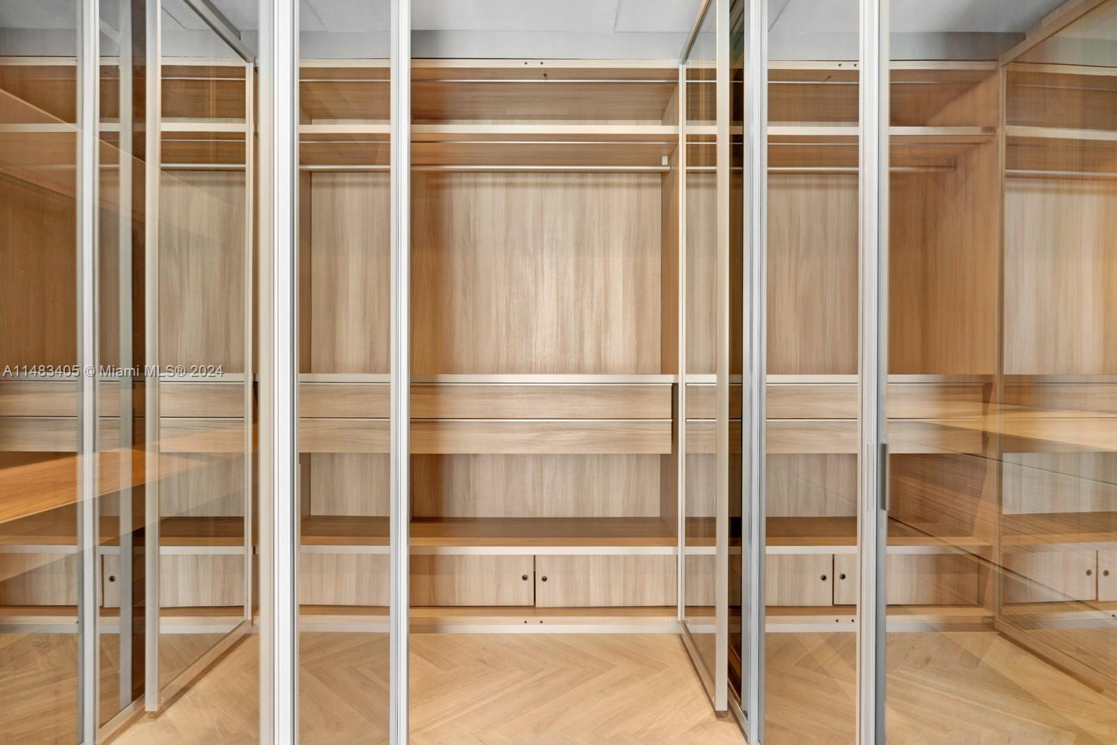 5775 Collins Ave, Miami Beach, FL, 33140 United States, 4 Bedrooms Bedrooms, ,5 BathroomsBathrooms,Residential,For Sale,Collins Ave,A11483405