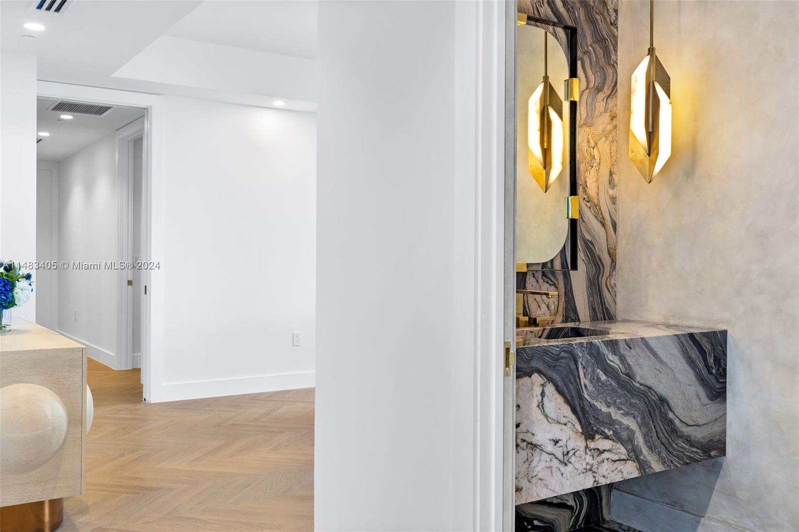 5775 Collins Ave, Miami Beach, FL, 33140 United States, 4 Bedrooms Bedrooms, ,5 BathroomsBathrooms,Residential,For Sale,Collins Ave,A11483405