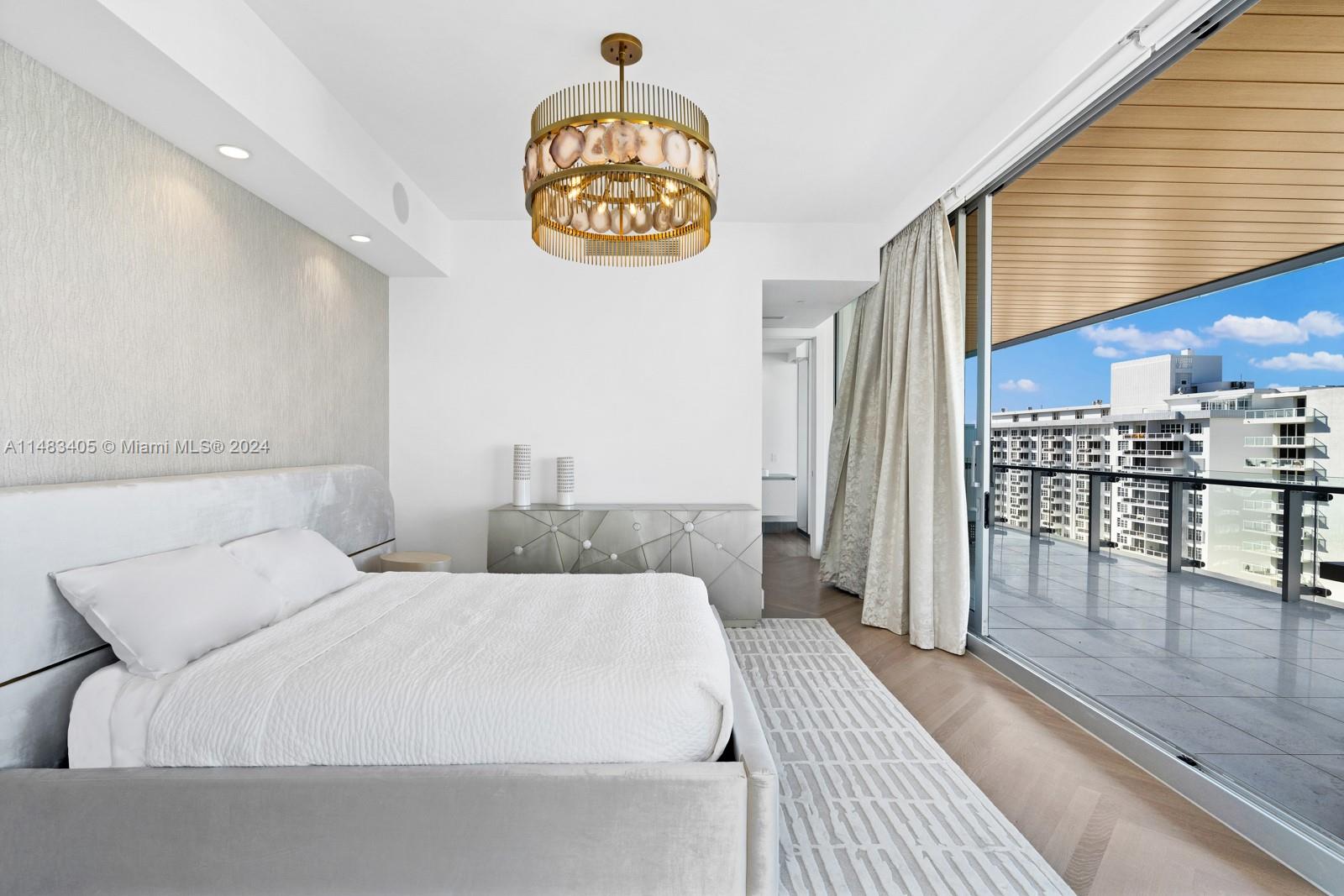 5775 Collins Ave, Miami Beach, FL, 33140 United States, 4 Bedrooms Bedrooms, ,5 BathroomsBathrooms,Residential,For Sale,Collins Ave,A11483405