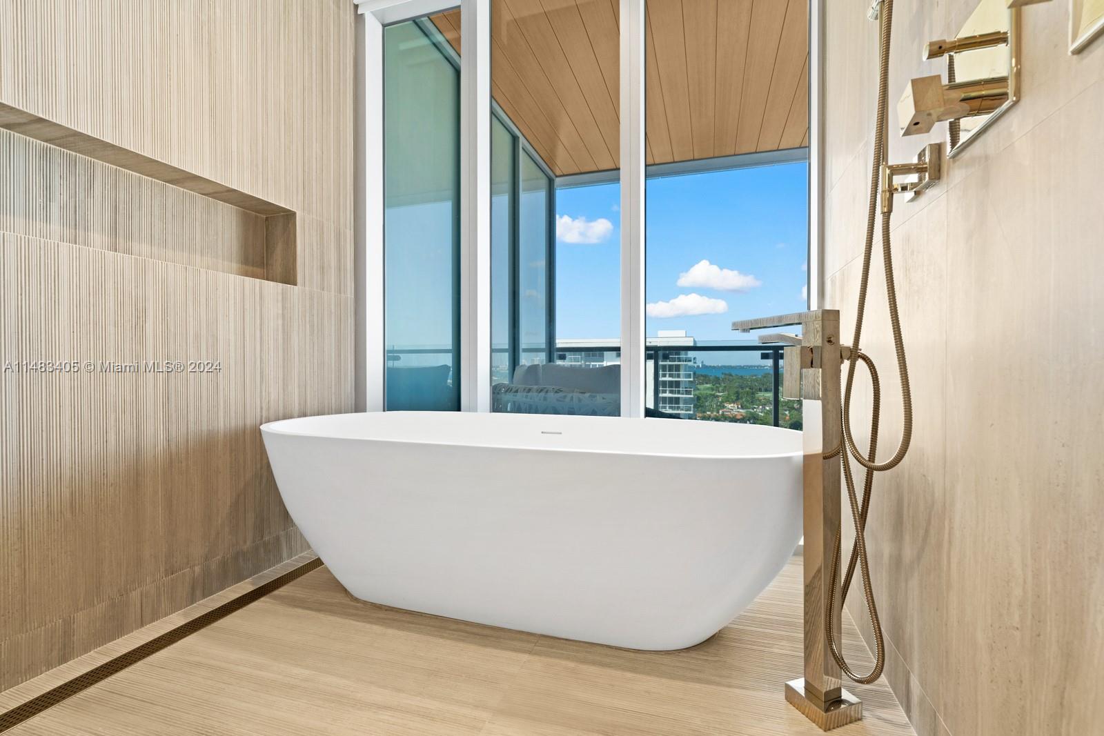 5775 Collins Ave 1203, Miami Beach, Florida 33140, 4 Bedrooms Bedrooms, ,5 BathroomsBathrooms,Residential,For Sale,5775 Collins Ave 1203,A11483405