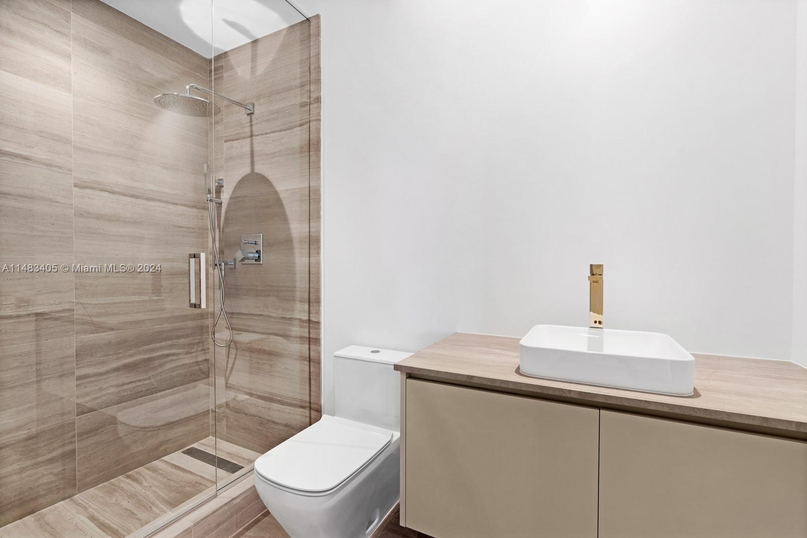 5775 Collins Ave, Miami Beach, FL, 33140 United States, 4 Bedrooms Bedrooms, ,5 BathroomsBathrooms,Residential,For Sale,Collins Ave,A11483405