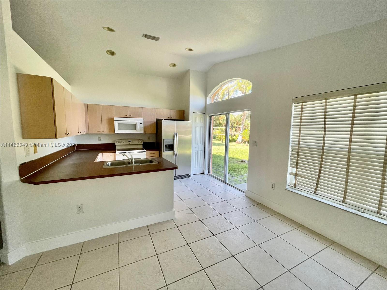 1181 SE 20 RD, Homestead, Florida 33035, 3 Bedrooms Bedrooms, ,2 BathroomsBathrooms,Residential,For Sale,1181 SE 20 RD,A11483049