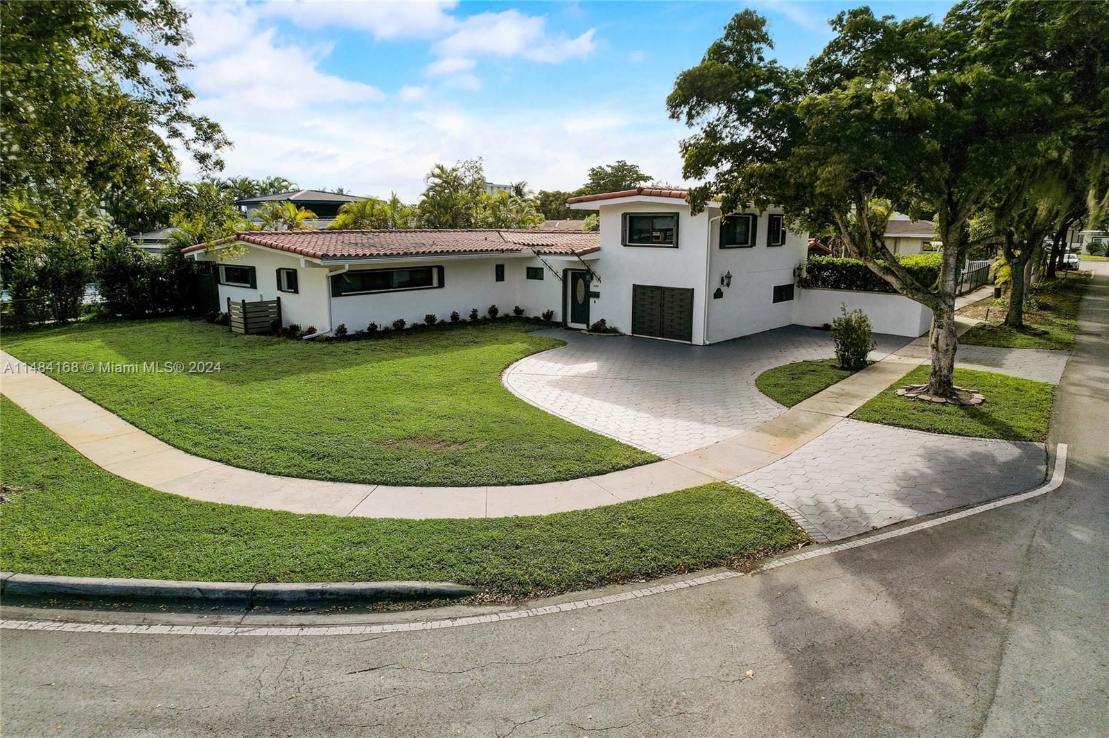 12950 Auralia Road, North Miami, Florida 33181, 4 Bedrooms Bedrooms, ,3 BathroomsBathrooms,Residential,For Sale,12950 Auralia Road,A11484168