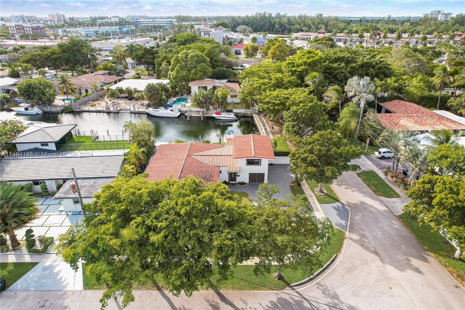 12950 Auralia Road, North Miami, Florida 33181, 4 Bedrooms Bedrooms, ,3 BathroomsBathrooms,Residential,For Sale,12950 Auralia Road,A11484168