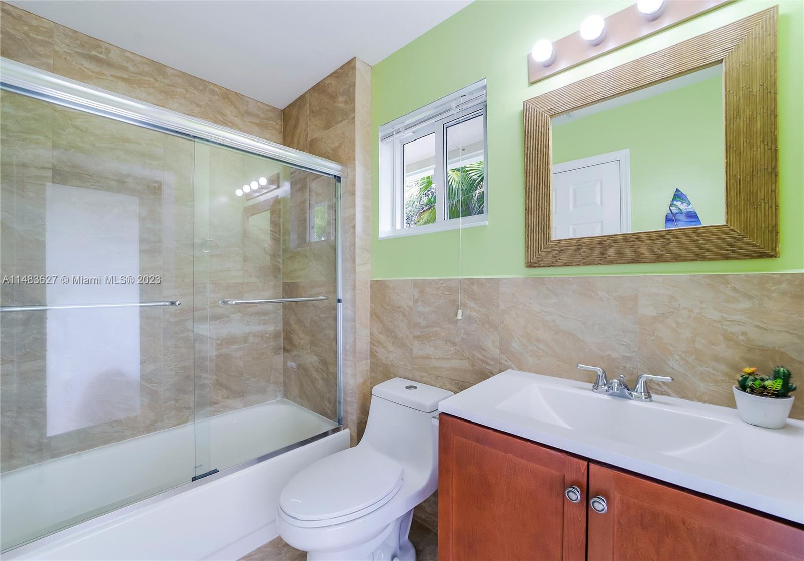 3rd Bath of suite room Main House