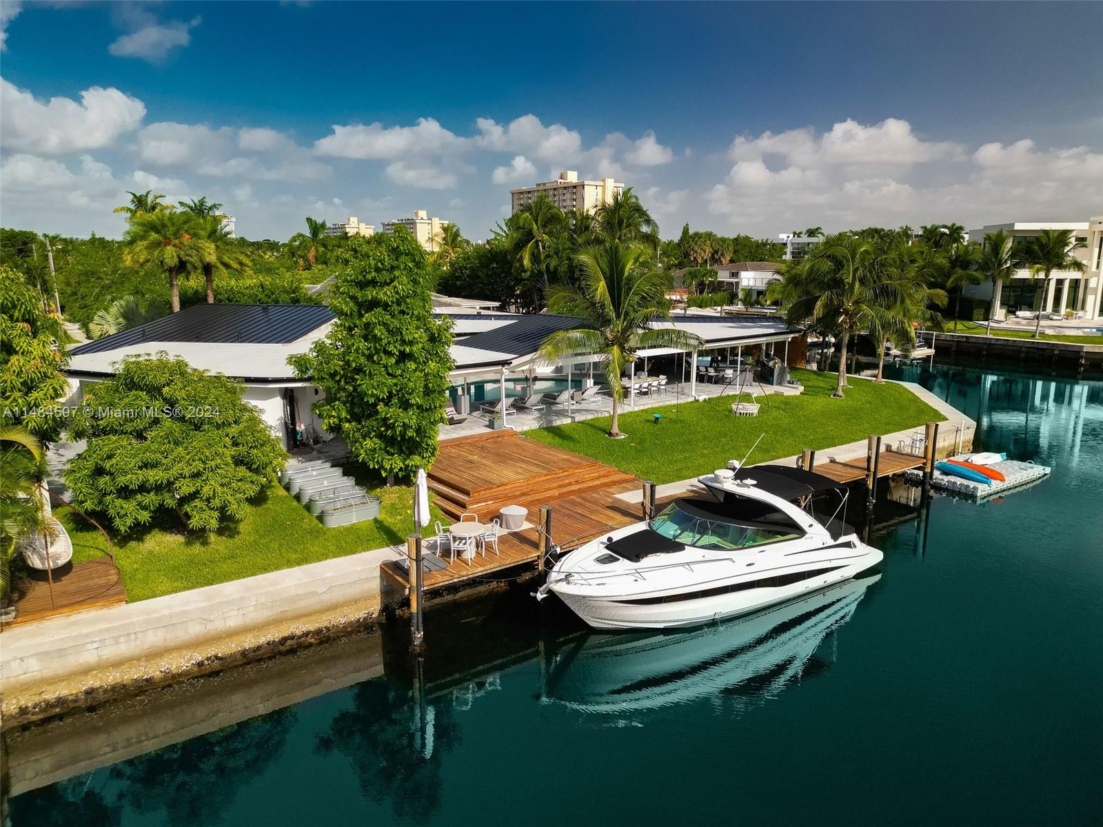 2415 Magnolia Dr, North Miami, Florida 33181, 6 Bedrooms Bedrooms, ,4 BathroomsBathrooms,Residential,For Sale,2415 Magnolia Dr,A11484597