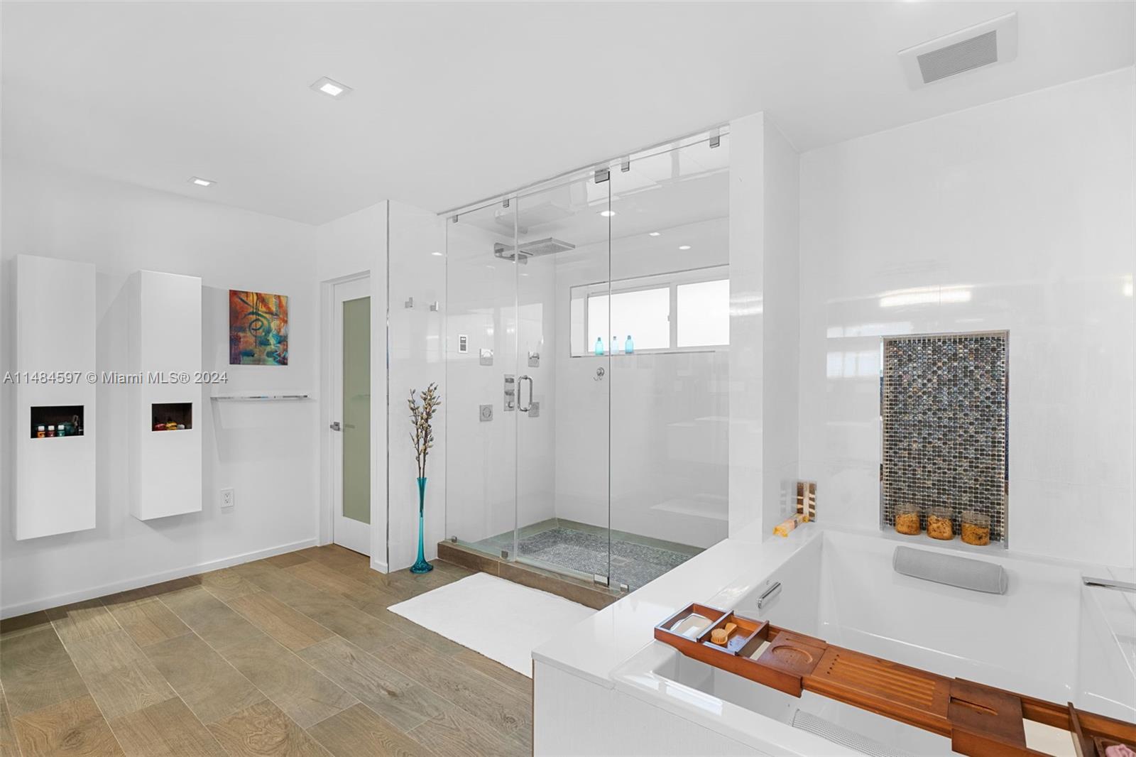2415 Magnolia Dr, North Miami, Florida 33181, 6 Bedrooms Bedrooms, ,4 BathroomsBathrooms,Residential,For Sale,2415 Magnolia Dr,A11484597
