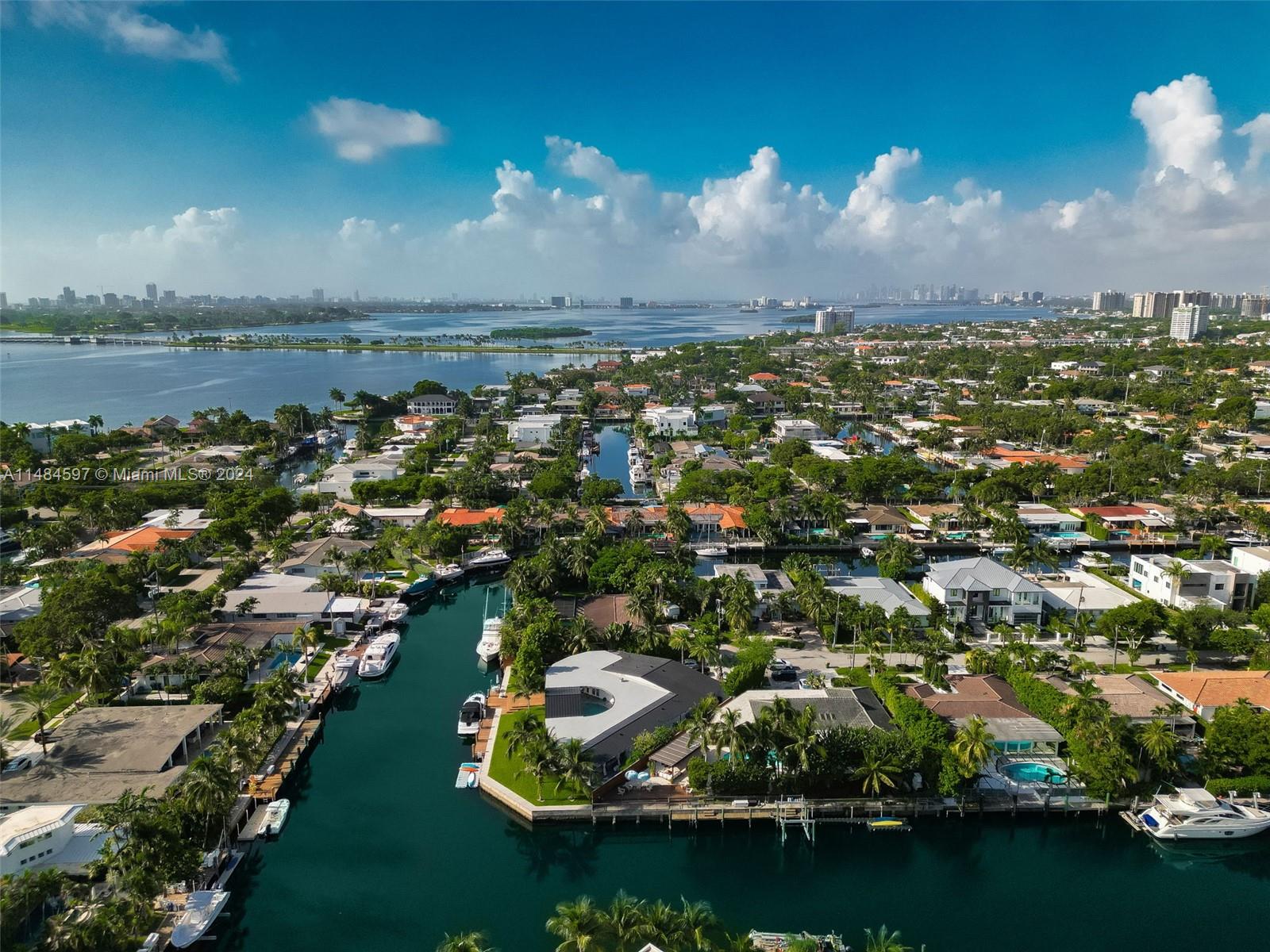 2415 Magnolia Dr, North Miami, Florida 33181, 6 Bedrooms Bedrooms, ,4 BathroomsBathrooms,Residential,For Sale,2415 Magnolia Dr,A11484597