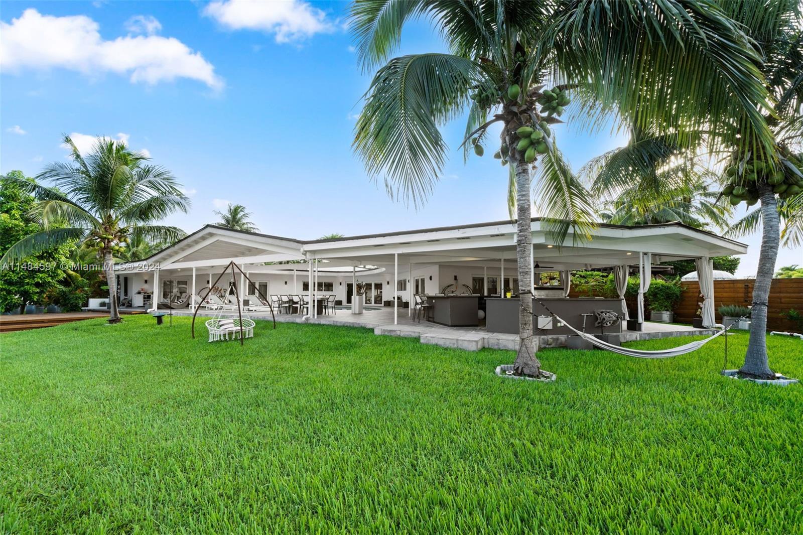 2415 Magnolia Dr, North Miami, Florida 33181, 6 Bedrooms Bedrooms, ,4 BathroomsBathrooms,Residential,For Sale,2415 Magnolia Dr,A11484597