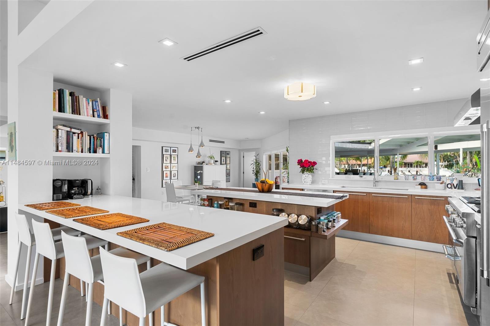 2415 Magnolia Dr, North Miami, FL, 33181 United States, 6 Bedrooms Bedrooms, ,4 BathroomsBathrooms,Residential,For Sale,Magnolia Dr,A11484597