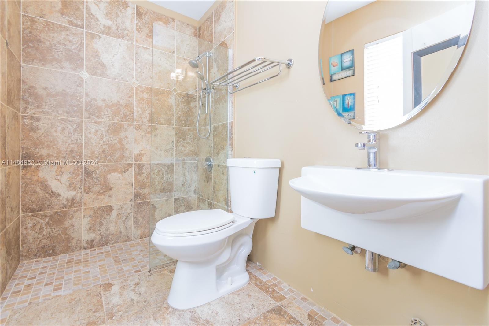 1337 Euclid Ave 207, Miami Beach, Florida 33139, 1 Bedroom Bedrooms, ,1 BathroomBathrooms,Residential,For Sale,1337 Euclid Ave 207,A11484953