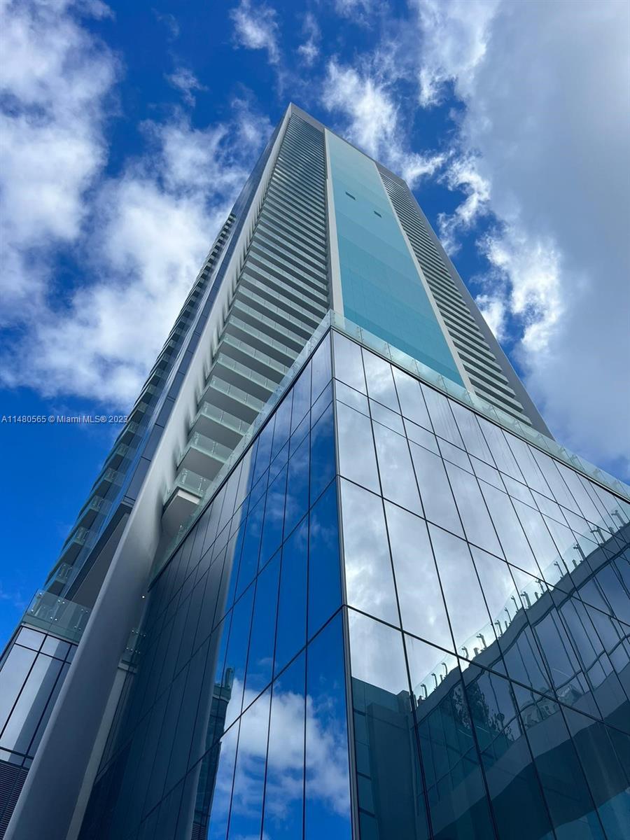 700 NE 26 terrace 2004, Miami, Florida 33137, 1 Bedroom Bedrooms, ,1 BathroomBathrooms,Residential,For Sale,700 NE 26 terrace 2004,A11480565
