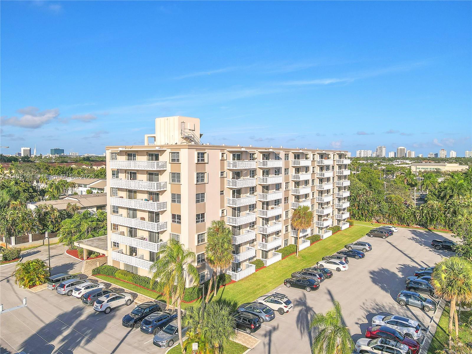 1831 NE 38th St 501, Oakland Park, Florida 33308, 1 Bedroom Bedrooms, ,1 BathroomBathrooms,Residential,For Sale,1831 NE 38th St 501,A11485191