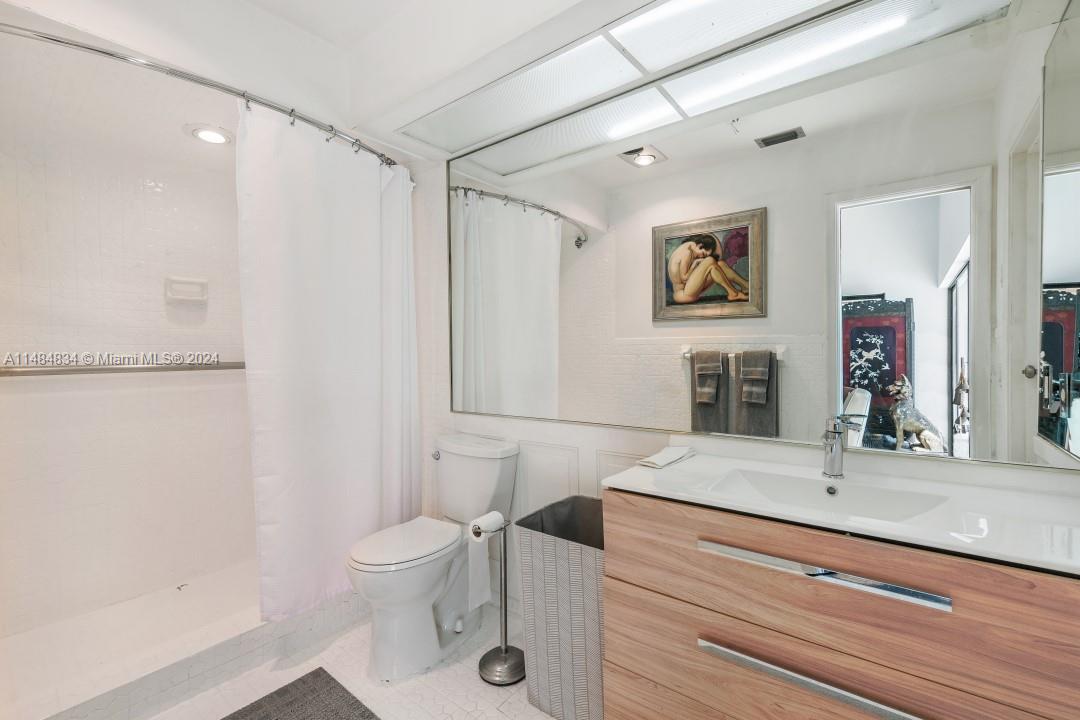 3660 N 55th Ave, Hollywood, Florida 33021, 5 Bedrooms Bedrooms, ,4 BathroomsBathrooms,Residential,For Sale,3660 N 55th Ave,A11484834