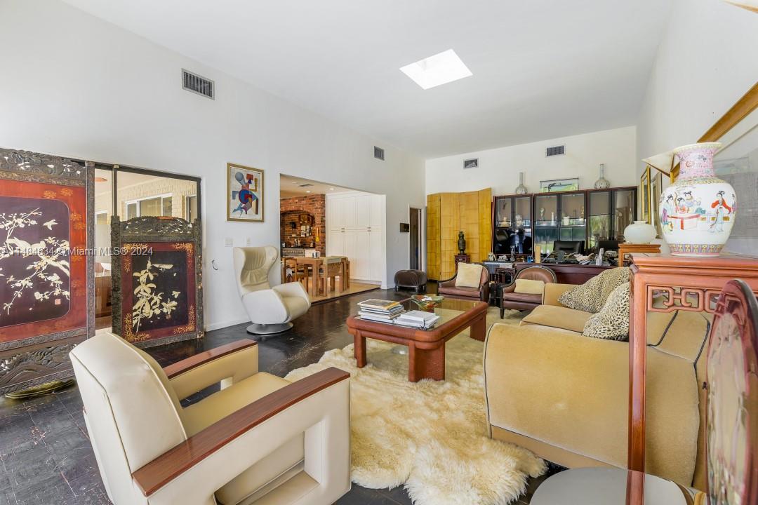 3660 N 55th Ave, Hollywood, Florida 33021, 5 Bedrooms Bedrooms, ,4 BathroomsBathrooms,Residential,For Sale,3660 N 55th Ave,A11484834