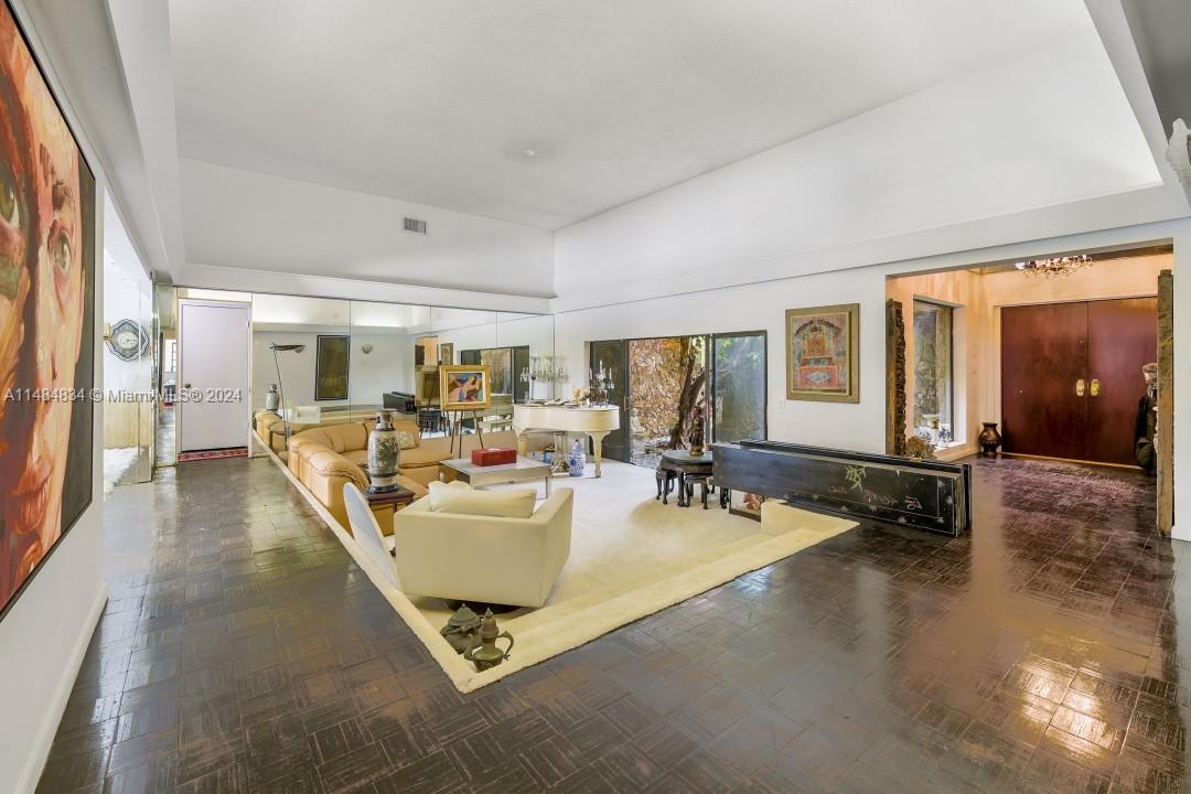 3660 N 55th Ave, Hollywood, Florida 33021, 5 Bedrooms Bedrooms, ,4 BathroomsBathrooms,Residential,For Sale,3660 N 55th Ave,A11484834