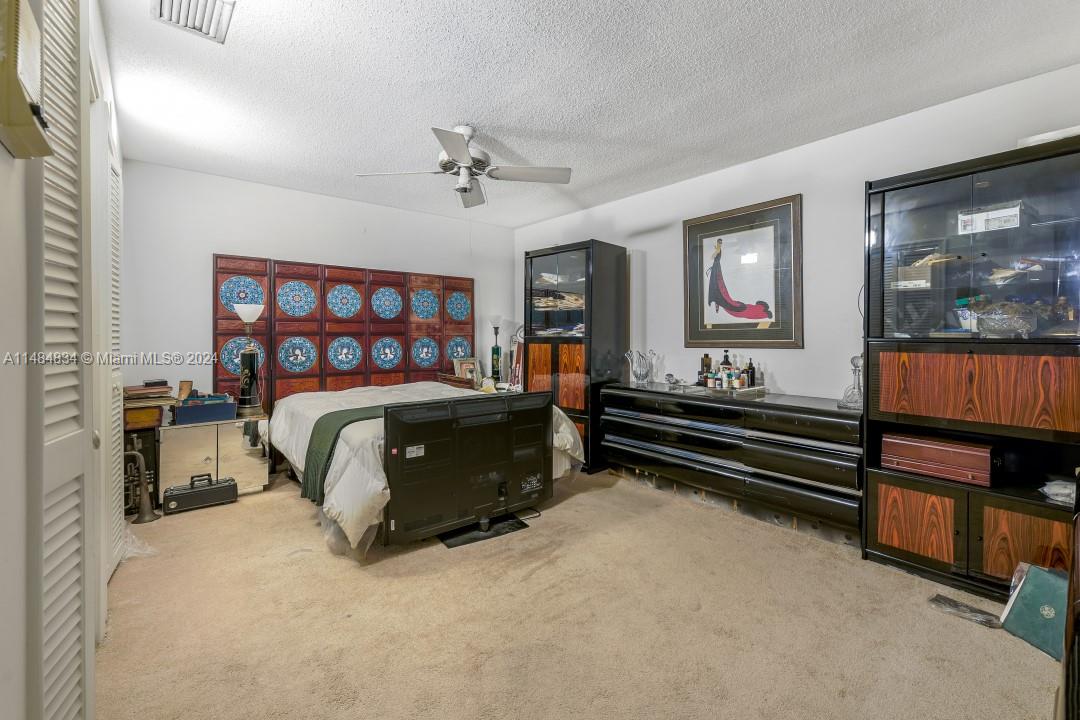 3660 N 55th Ave, Hollywood, Florida 33021, 5 Bedrooms Bedrooms, ,4 BathroomsBathrooms,Residential,For Sale,3660 N 55th Ave,A11484834