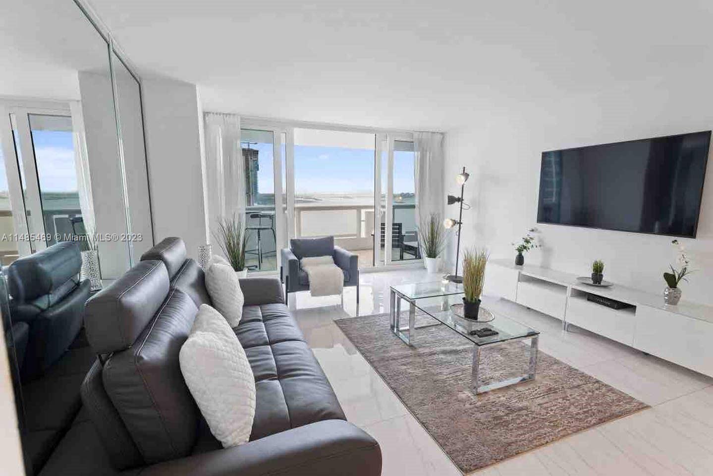 1717 N Bayshore Dr C-4037, Miami, Florida 33132, 1 Bedroom Bedrooms, ,1 BathroomBathrooms,Residentiallease,For Rent,1717 N Bayshore Dr C-4037,A11485469