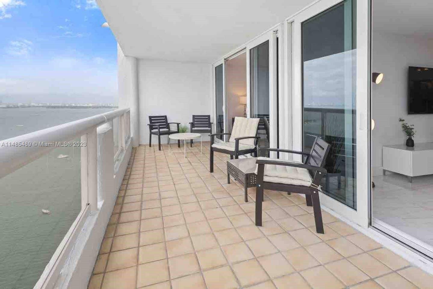 1717 N Bayshore Dr C-4037, Miami, Florida 33132, 1 Bedroom Bedrooms, ,1 BathroomBathrooms,Residentiallease,For Rent,1717 N Bayshore Dr C-4037,A11485469