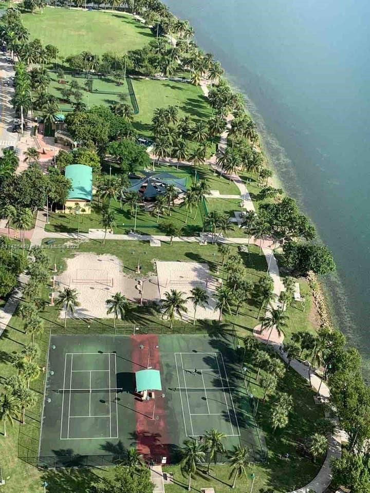 1717 N Bayshore Dr C-4037, Miami, Florida 33132, 1 Bedroom Bedrooms, ,1 BathroomBathrooms,Residentiallease,For Rent,1717 N Bayshore Dr C-4037,A11485469