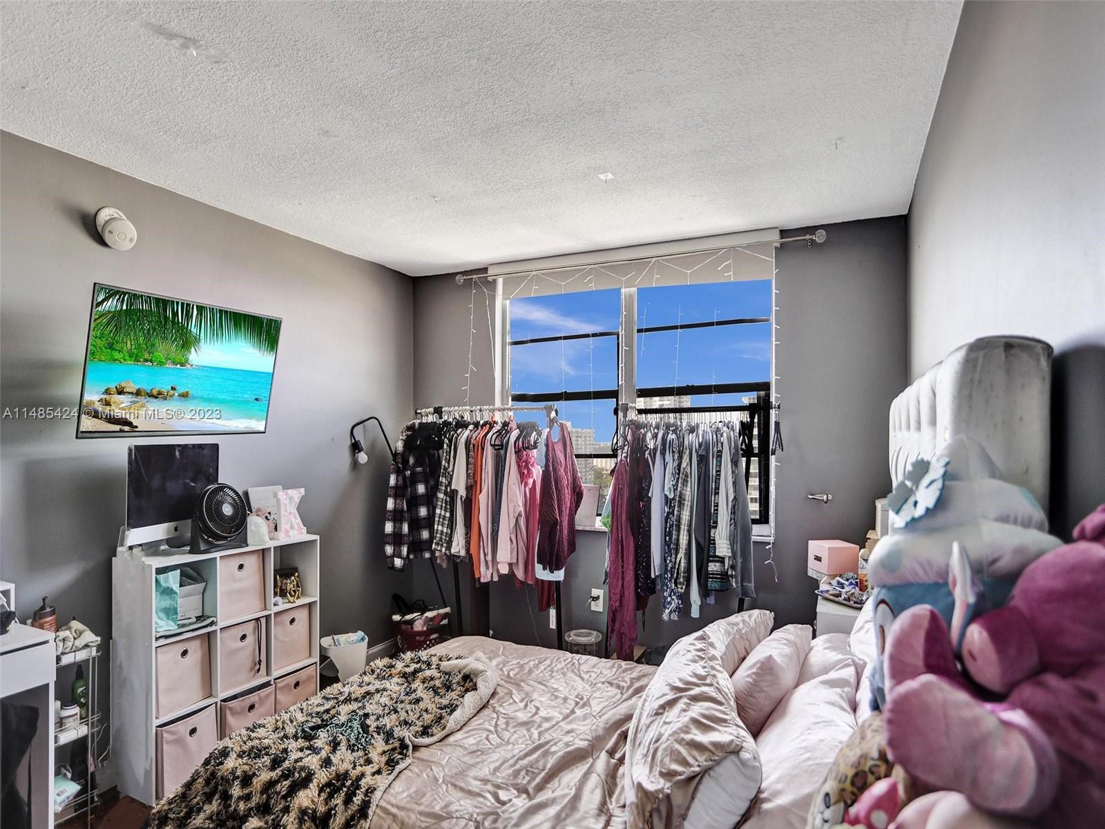 2851 183rd St, Aventura, FL, 33160 United States, 2 Bedrooms Bedrooms, ,2 BathroomsBathrooms,Residential,For Sale,183rd St,A11485424