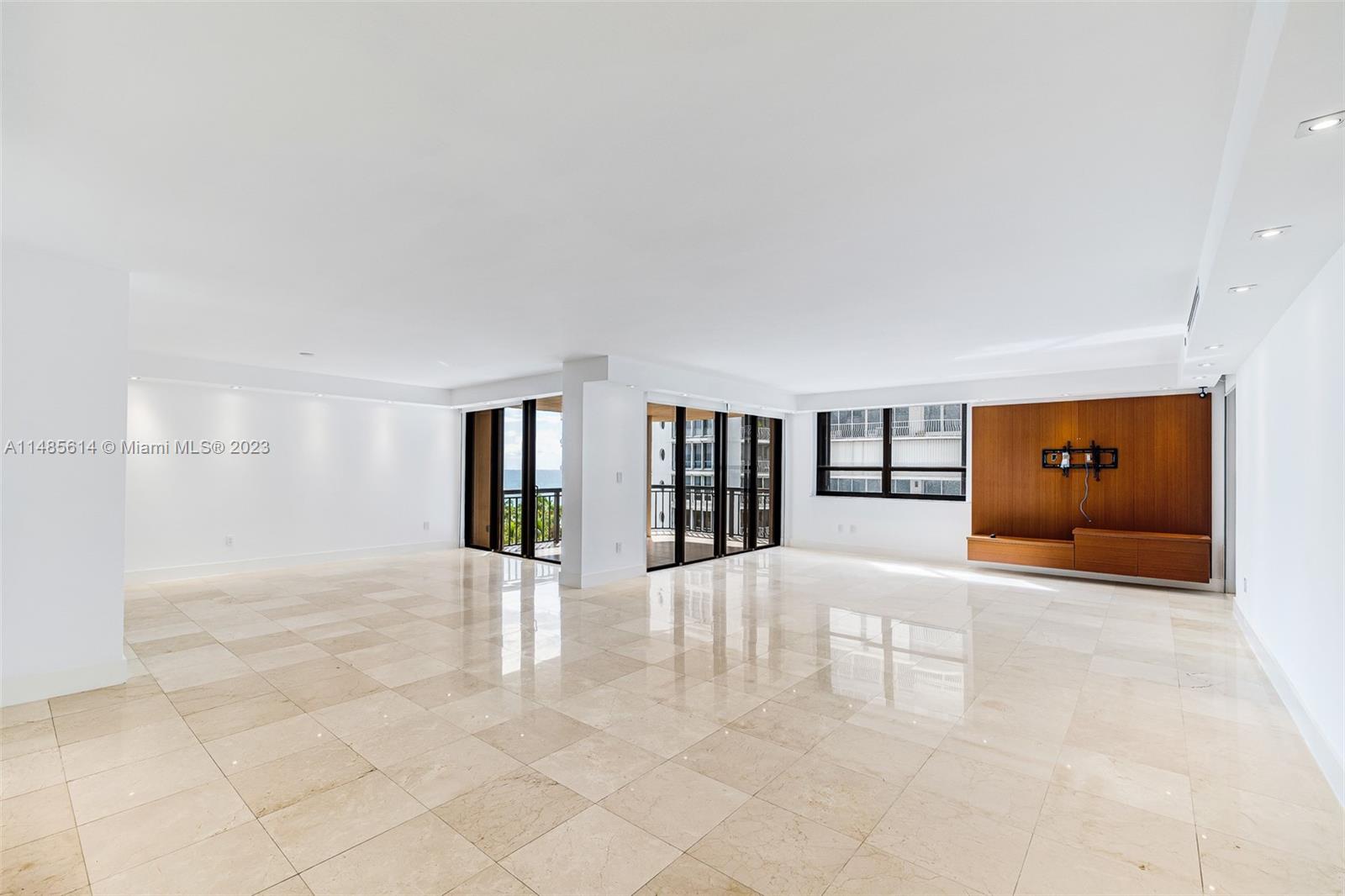 10175 Collins Ave 504, Bal Harbour, Florida 33154, 2 Bedrooms Bedrooms, ,2 BathroomsBathrooms,Residential,For Sale,10175 Collins Ave 504,A11485614