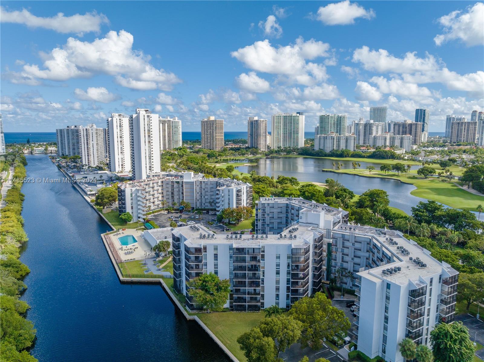 3401 Country Club Dr, Aventura, FL, 33180 United States, 2 Bedrooms Bedrooms, ,2 BathroomsBathrooms,Residential,For Sale,Country Club Dr,A11485523
