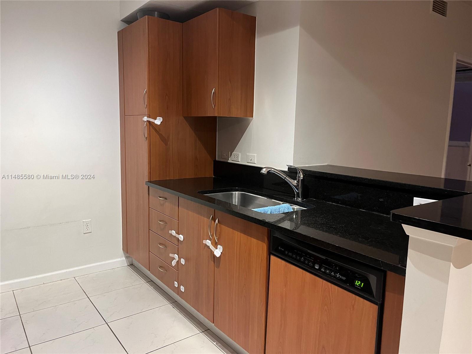 18800 NE 29th Ave 629, Aventura, Florida 33180, 2 Bedrooms Bedrooms, ,2 BathroomsBathrooms,Residential,For Sale,18800 NE 29th Ave 629,A11485580